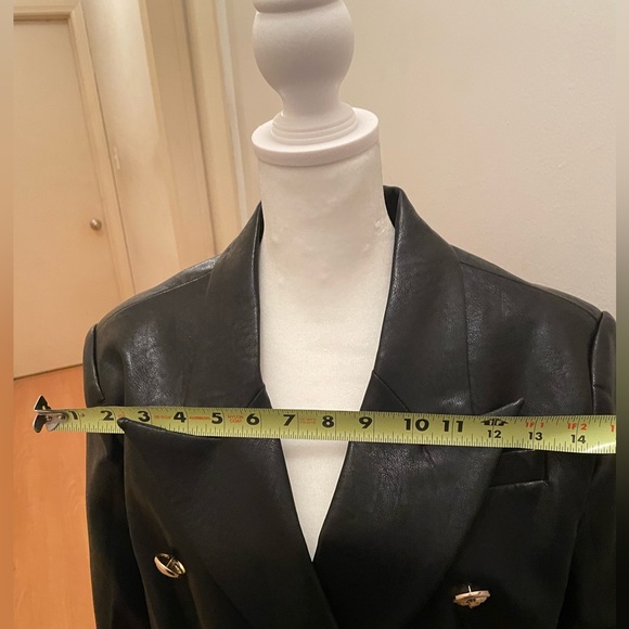 Stylish High Fashion Pleather Dressy Blazer with classic Lion 🦁 head buttons - Picture 3 of 5